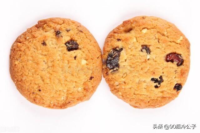室内打仗视频:你们有因为疫情在家互相越看越不顺眼爆发战争的吗？
