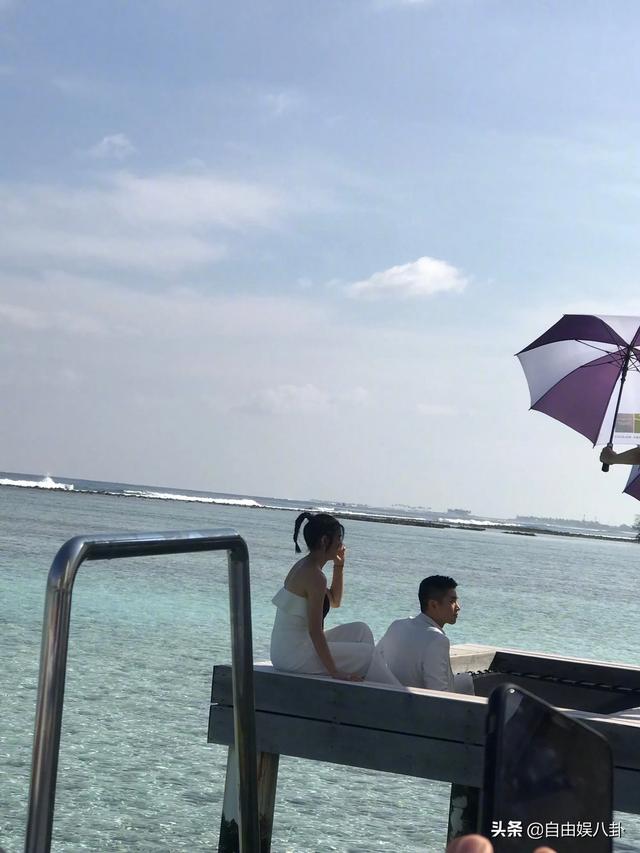 林心如的老公结婚照:娱乐圈中哪一对的结婚照是你最喜欢的呢。 ​​​​
