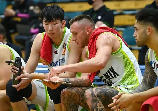 柴静苏群:苏群爆料周琦引NBA注意遭到澳洲篮球专家怒斥！您怎么看