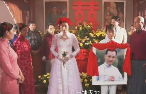 白应菲图片:《大宅门》中白玉婷喜欢万筱菊是不是跟小的时候韩荣发有关？