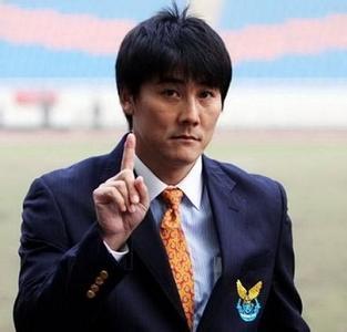 安贞焕妻子:亚洲足坛历史最帅11人阵容，又要帅又要能打，怎么选？