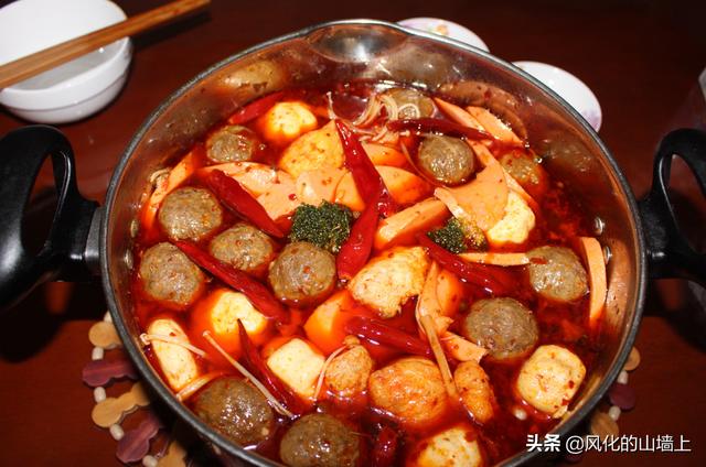 藏獒成火锅食材视频:为什么“火锅丸子”要少吃？ 藏獒沦为火锅