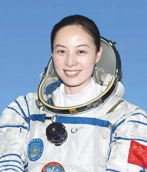 放弃事业和梦想,在家带娃,所有时间都给了孩子和家庭,值不值？