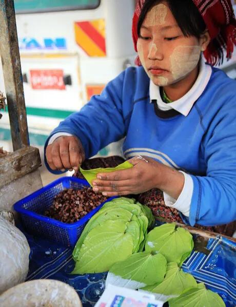 男左女右 缅甸猫:在缅甸工作生活，当地人的哪些习惯让人接受不了？