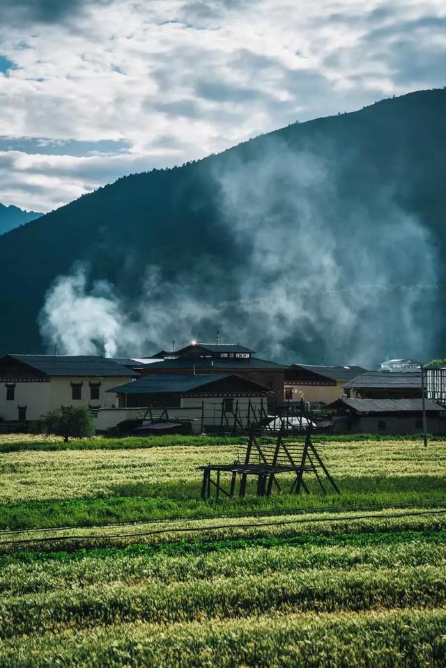 通海秀山一小灵异事件:云南给你的第一印象是什么？都有什么著名景点呢？