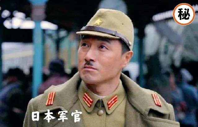 芥子毒气:二战时期日本人鼻下都留着一撮胡子，现在为什么不见了