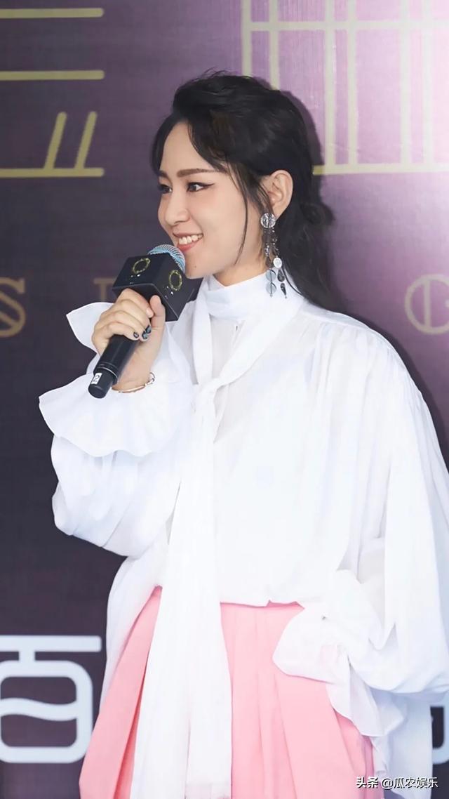 罗云熙身高:你见过哪些明星真人，是不是比镜头前更丑