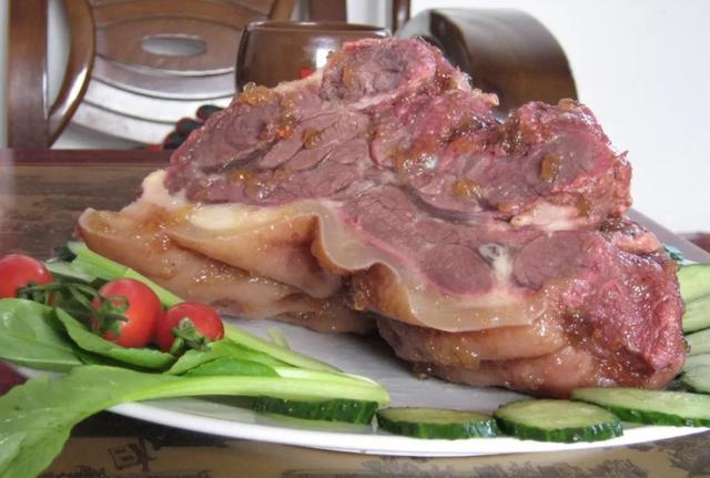 俗语说“宁死不吃骡子肉”,骡子肉很难吃吗？什么味道？