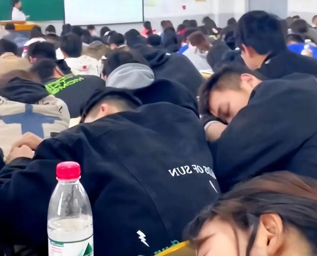 赛肤康价格:如果孩子成绩上不了高中，你会让她上职专或技校吗？