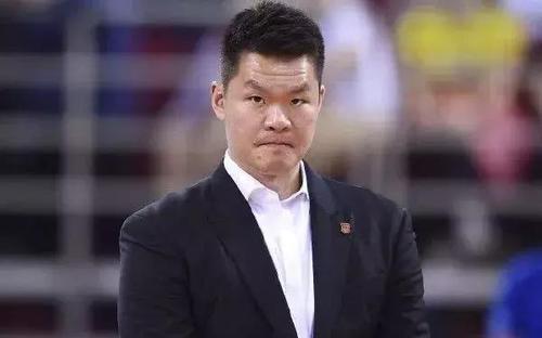 CBA俱乐部经理、领队和主教练是什么关系？插图