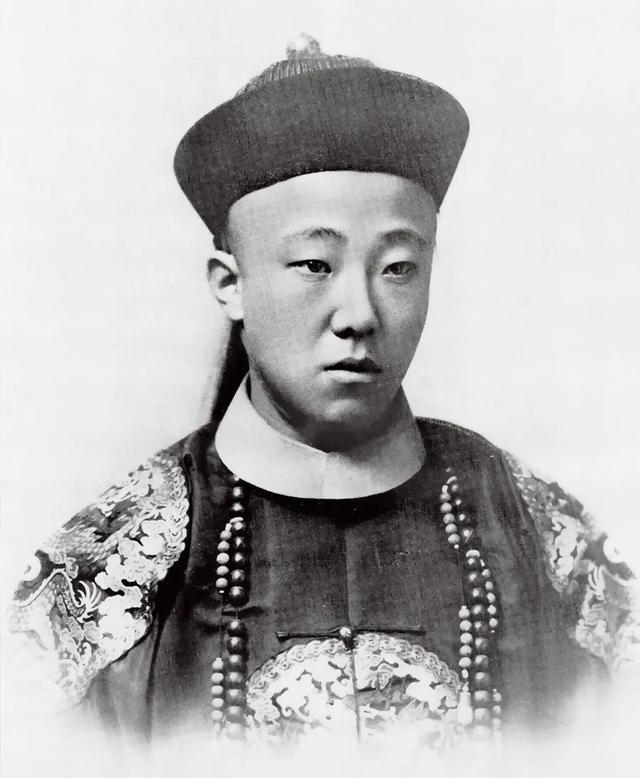 王怀庆:皇帝大婚时，清朝最后一个太监真高兴得一夜没睡？