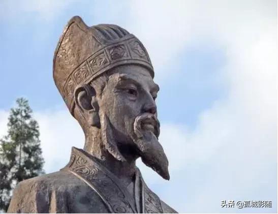 刘伯温有多神？死后在墓中放了一本什么书？吓得朱元璋立马厚葬他？