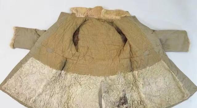 抗日战争时期，我军是否缴获了大量日军的大衣？对此你如何评价？插图7