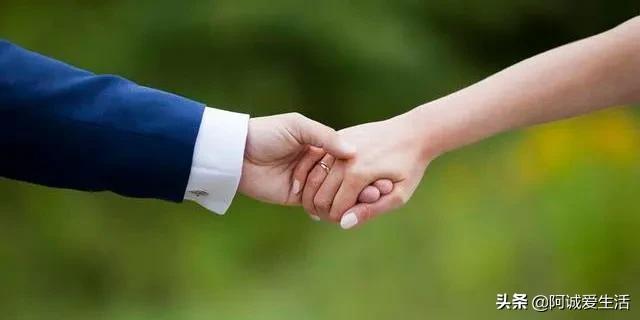 父亲向女儿前男友求婚:怕女儿霸占家产，辽宁一父亲亲手杀死女儿及其男友，你怎么看