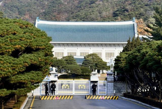 韩国历任总统中,最受韩国国民爱戴的是谁？