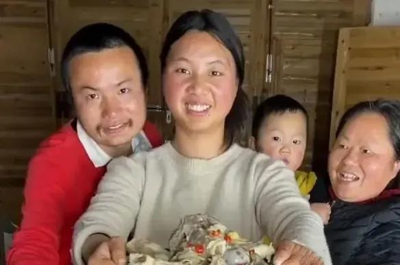 牛爱芳夫妇人设大崩塌,为什么那么多人还是选择继续支持他们呢？