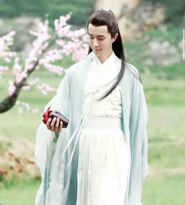 你认为在动漫、小说、影视作品中哪个角色称得上是“陌上人如玉，公子世无双”？插图14