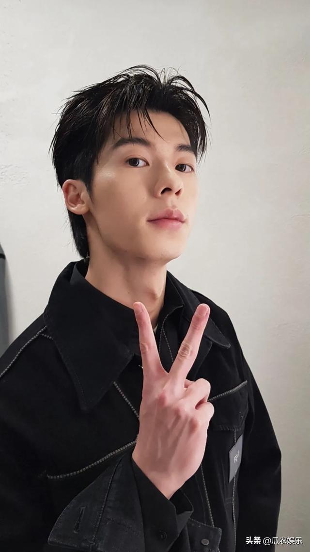 罗云熙身高:你见过哪些明星真人，是不是比镜头前更丑