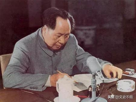 蒋介石抗战胜利讲话:李敖为什么多次痛批蒋介石，称要扒蒋光头的皮？