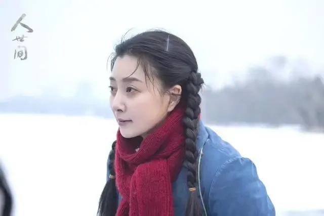 殷桃和海清谁更胜一筹？《心居》和《人世间》有可比性吗？