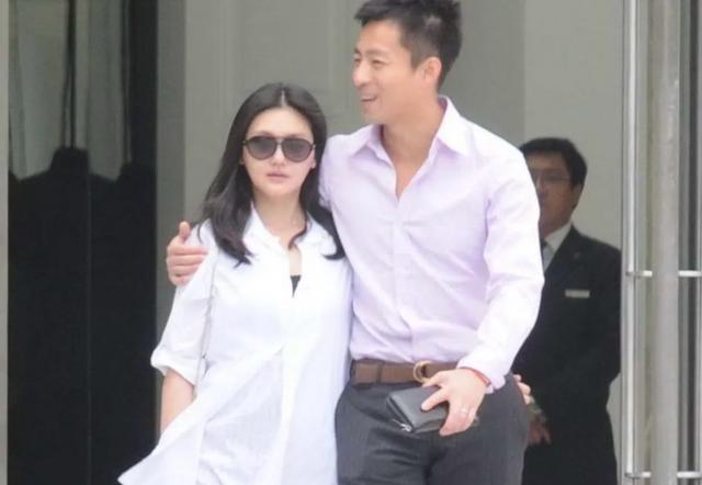 汪小菲是谁:大S和汪小菲官宣离婚，那么是谁先提出的离婚？