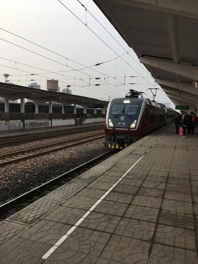 既然高铁这么发达了，为什么还要保留普通火车呢？插图18