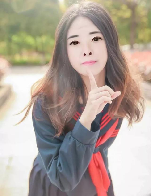 梁漱溟简介:辜鸿铭梁簌溟的书法怎么样？