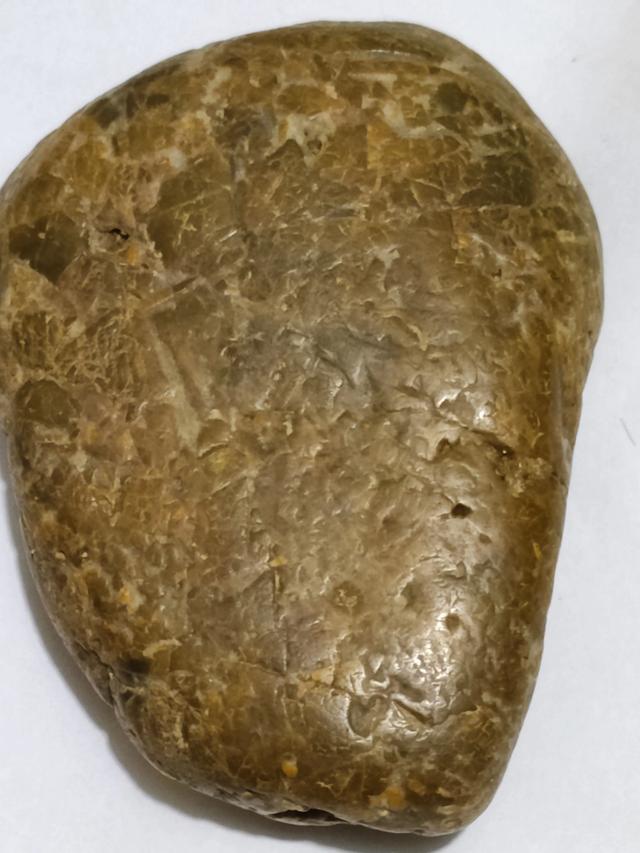 月球陨石有什么特征