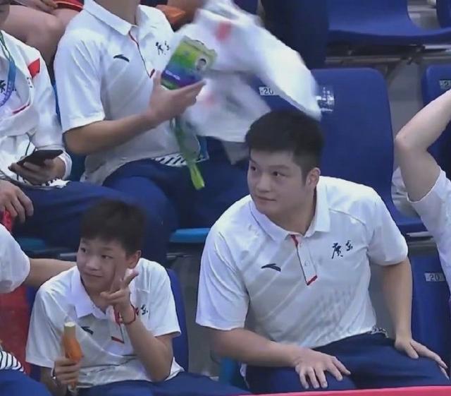 梁瑞破世界纪录:3张仅排名世界第18位！全红婵世界排名引热议，红姐咋差这么多