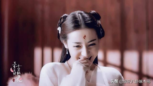 周冬雨成绩:周冬雨成绩那么差还能在娱乐圈发展的那么好，究竟凭什么？