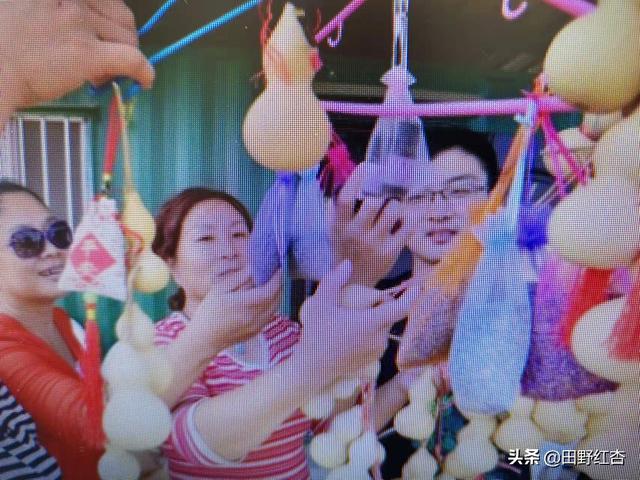 zhifang1103主页:农村32岁的剩男，感觉相亲无望了，该怎么寻找自己的生路？