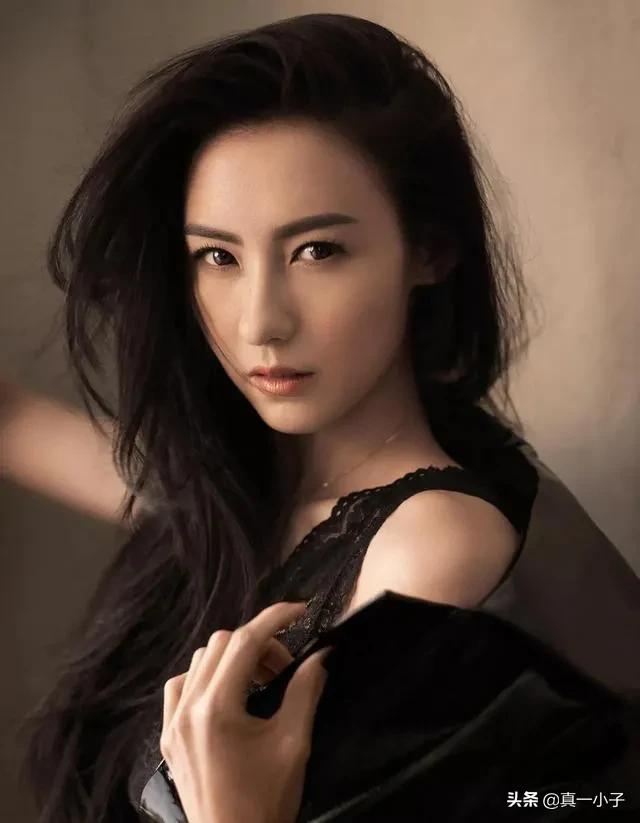 蔡少芬4个孩子:娱乐圈都有哪些女明星生了三个孩子？
