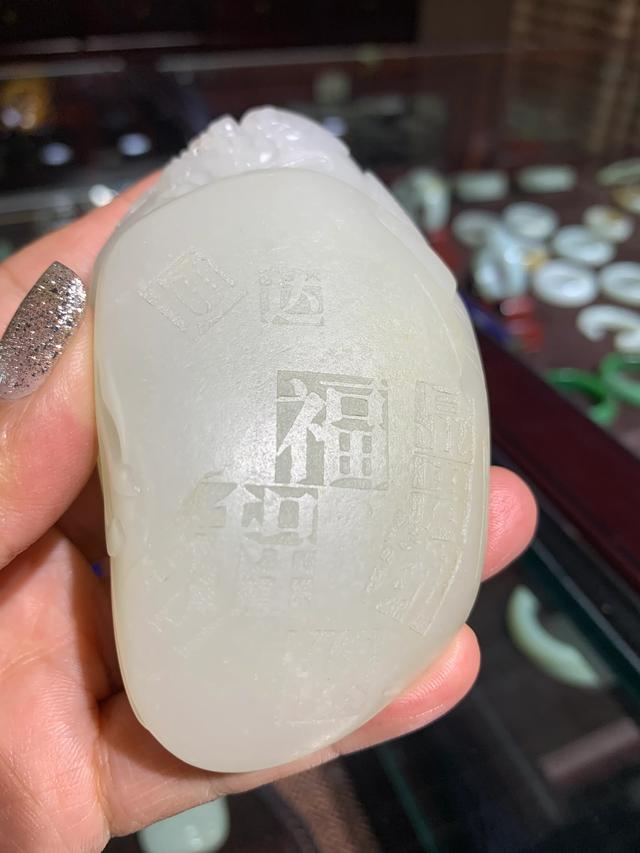 直播间的翡翠为啥便宜,翡翠直播间的套路你知道有哪些？