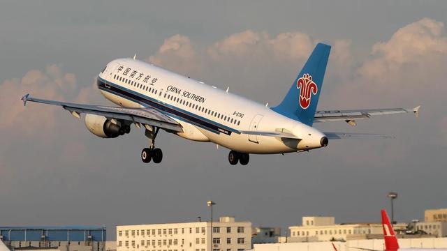 为什么有人说飞机在后半夜就不能起飞了？插图17