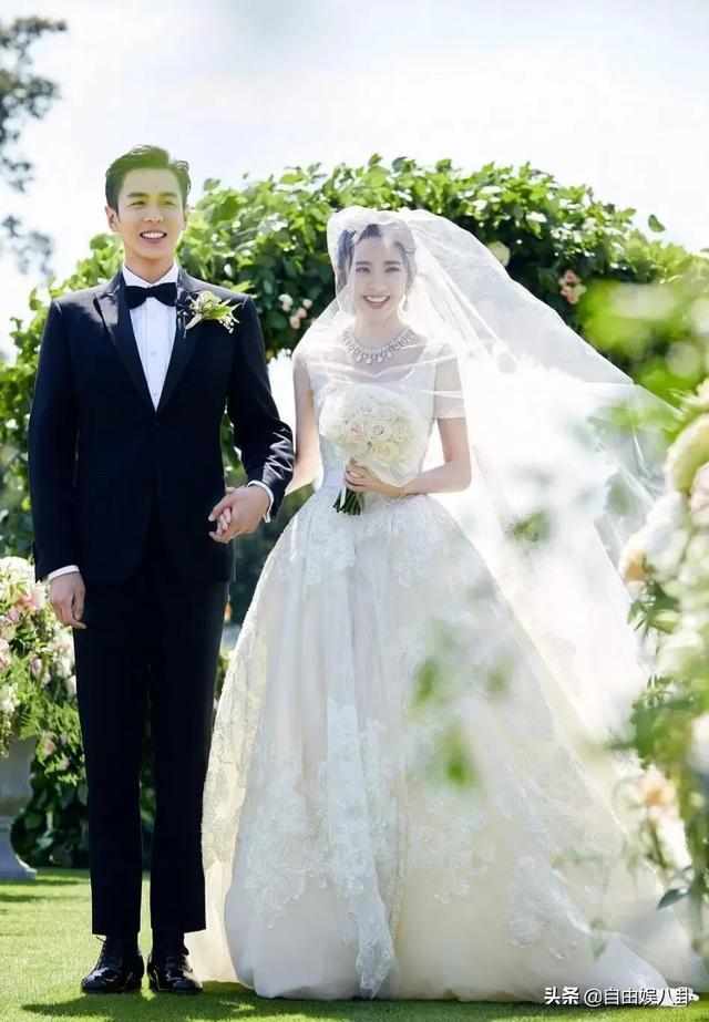 林心如的老公结婚照:娱乐圈中哪一对的结婚照是你最喜欢的呢。 ​​​​