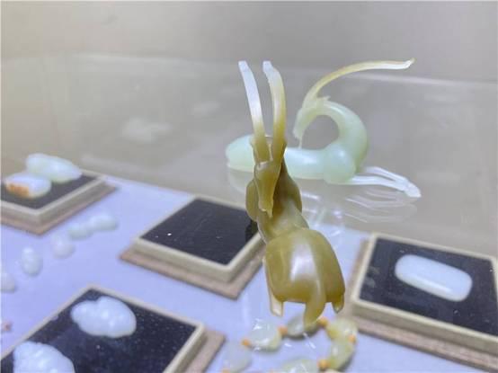 糖玉的特点和鉴定方法,和田玉中糖料有几种？如何分辨？