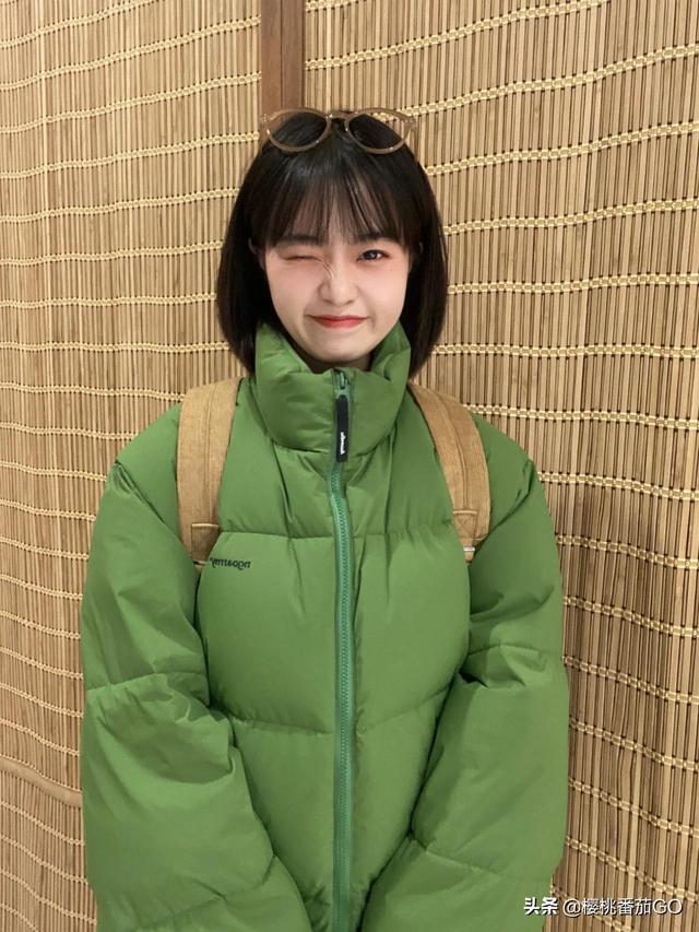 绿色的衣服搭配哪些颜色才不会显得土气？