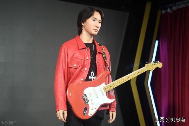 为什么黄家驹没有上过音乐学院,却能创造出那么多经典的歌曲和吉他solo？
