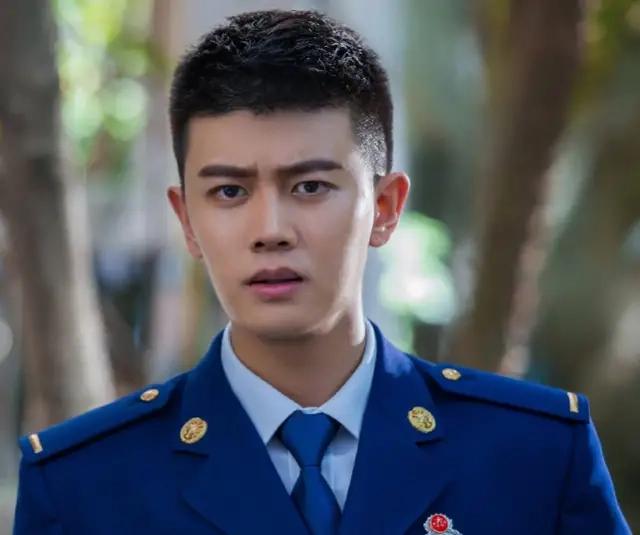 在现在这些男演员中,你最喜欢哪一个？