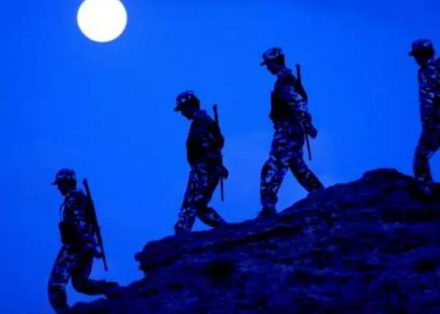 在战争期间，部队口令对不上，是不是可以直接开枪？插图16