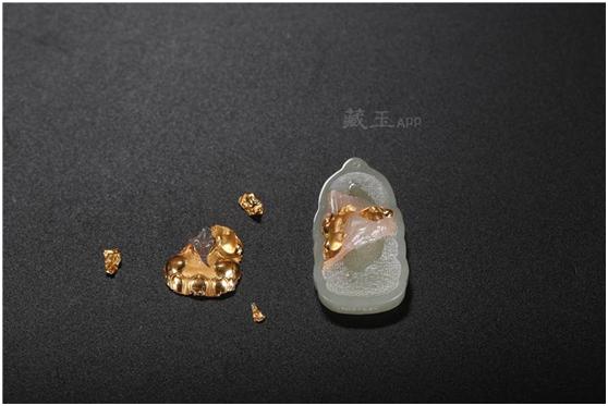 金镶玉和田玉吊坠,金镶玉是不是和田玉，它的价值怎么样？