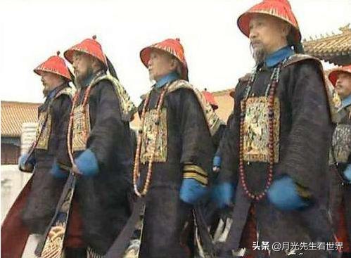 多尔衮执掌朝政时，索尼、鳌拜等大臣在干什么？插图104