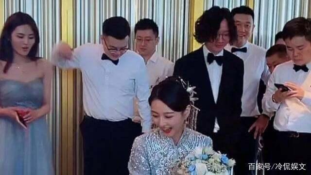 姚晨老公曹郁:2010年兽兽4段视频流出，本人发4千字回应，现状怎样