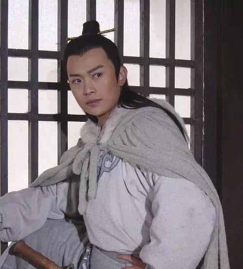 《散花女侠》中,张丹枫是天下四大剑客之首的南方剑客,天下第一剑客