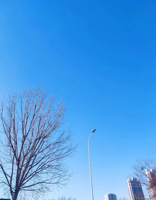 本人在国企上班工作很稳定,但是过得不是很开心,已经有很严重的心理疾病了,应该裸辞吗？