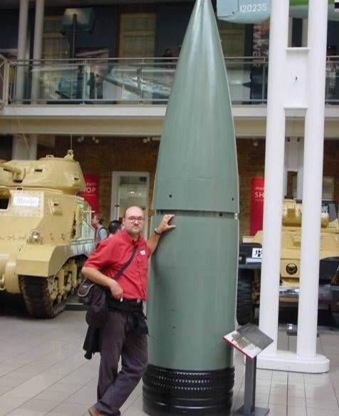 是军舰上的大炮厉害还是陆军的大炮厉害?为什么?