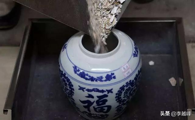 为什么遗体火化后,只有骨头却没有牙齿？难道牙齿被烧成灰了？