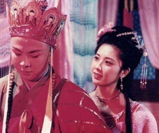 蛙眼守宫不吃能活多久:守宫砂和童子功真实存在吗？