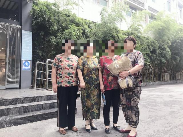 有人说：“子女多了，老人的晚年就是场血雨腥风。”你怎么看？