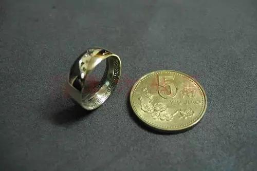 5角的梅花硬币内到底有没有含黄金？